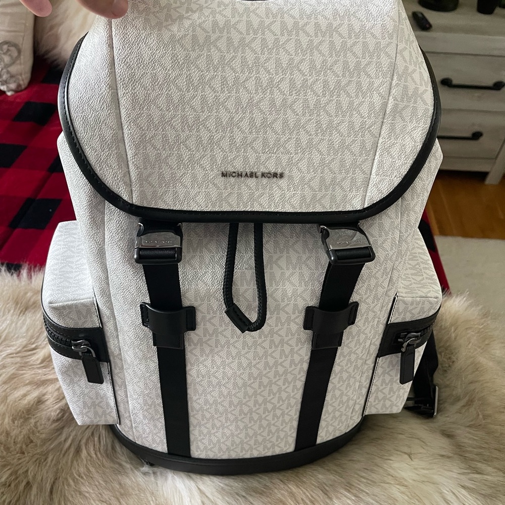 White cooper Michael Kors book bag brand new never used